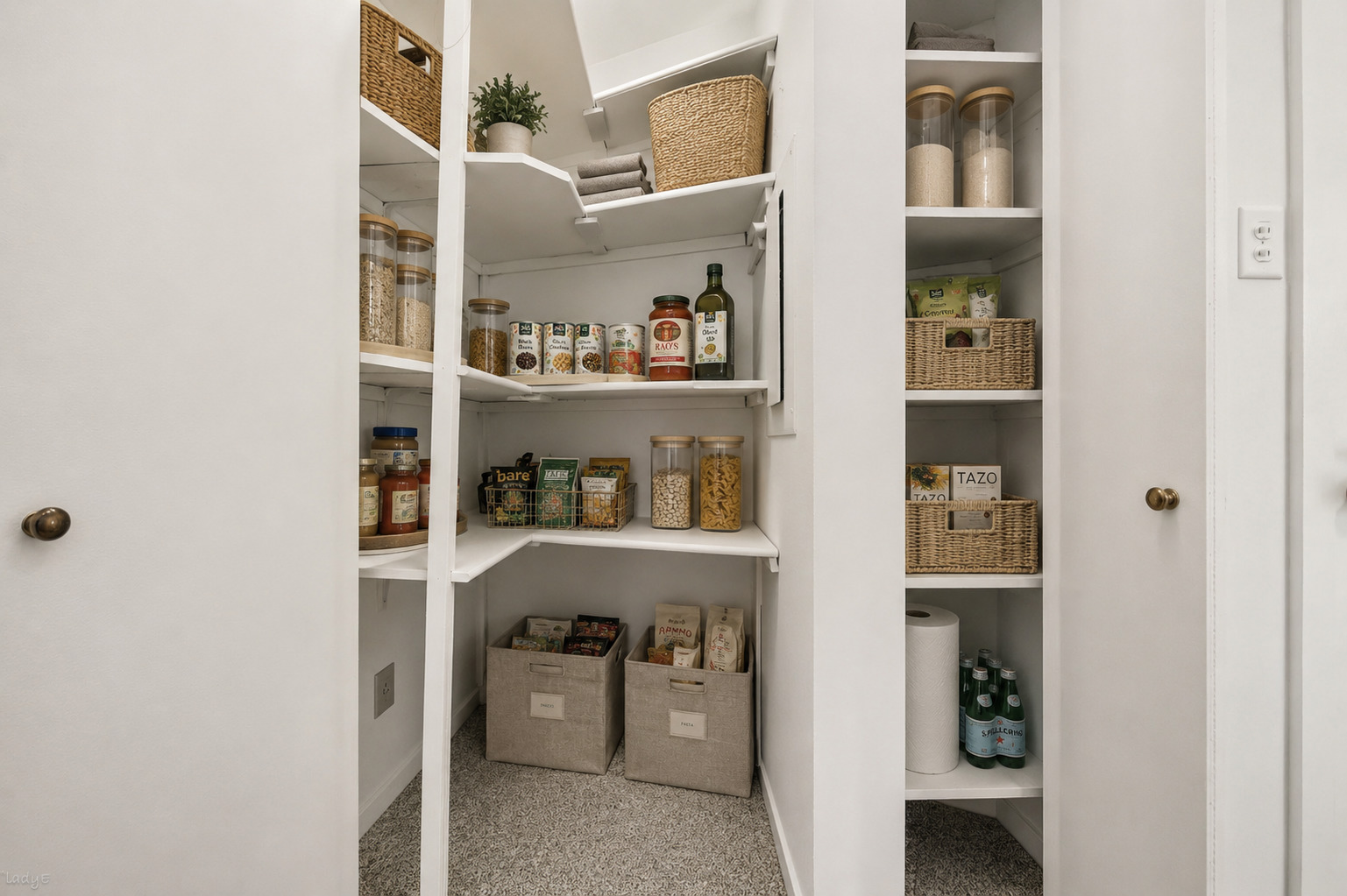 211 E Ohio Street Unit: 2915