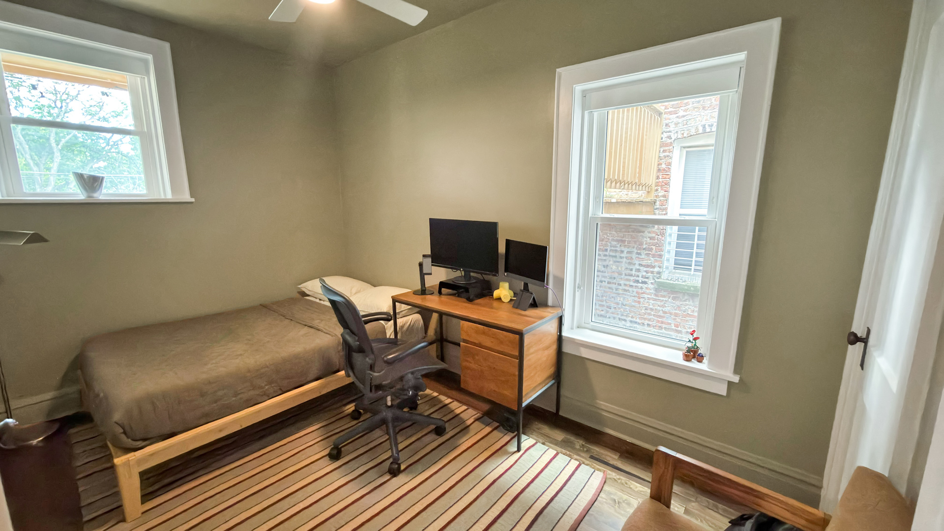 2617 W Leland Avenue Unit: 2