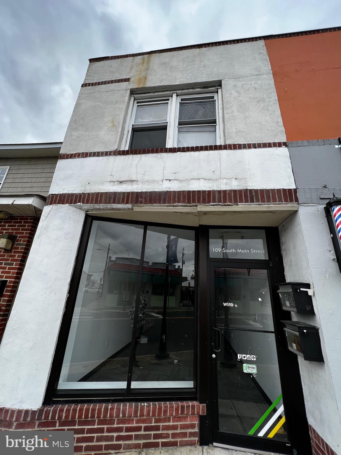 109 S Main St