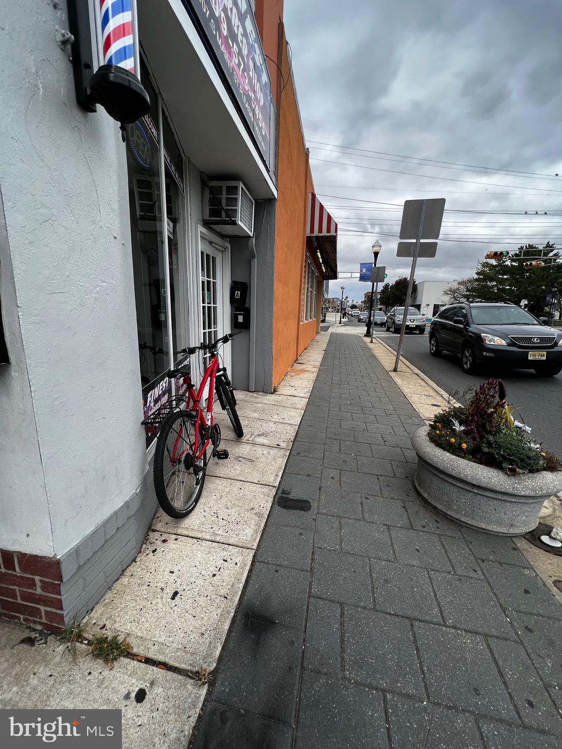 109 S Main St
