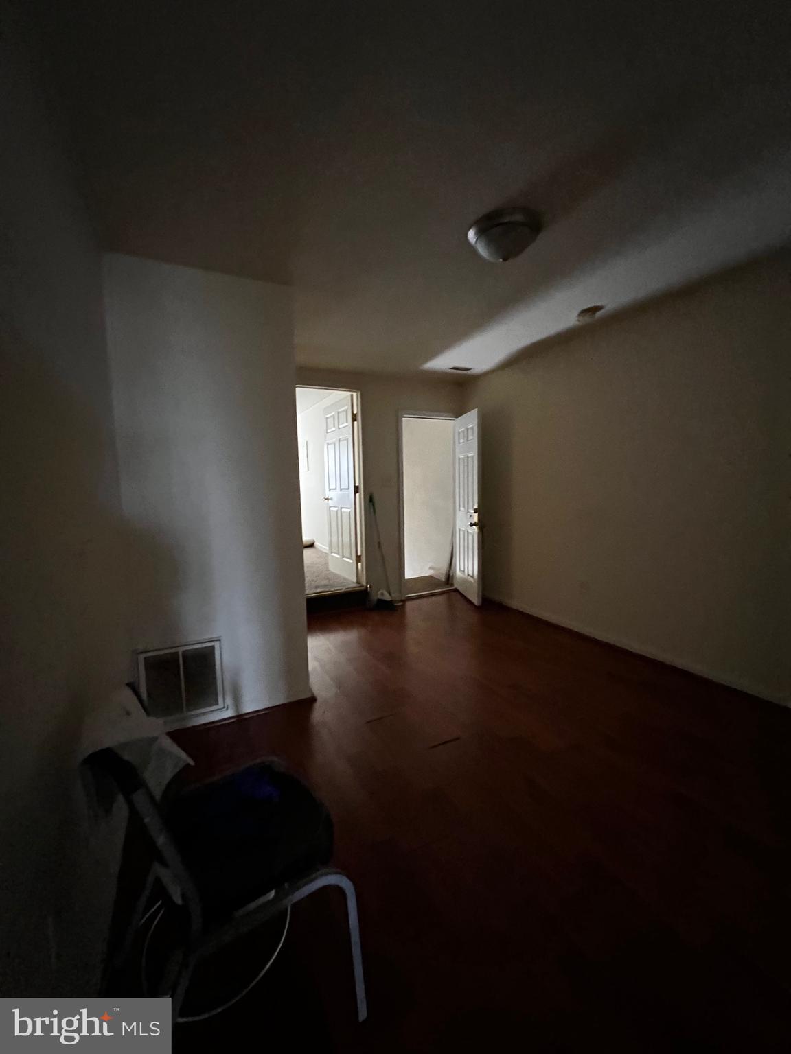 109 S Main St