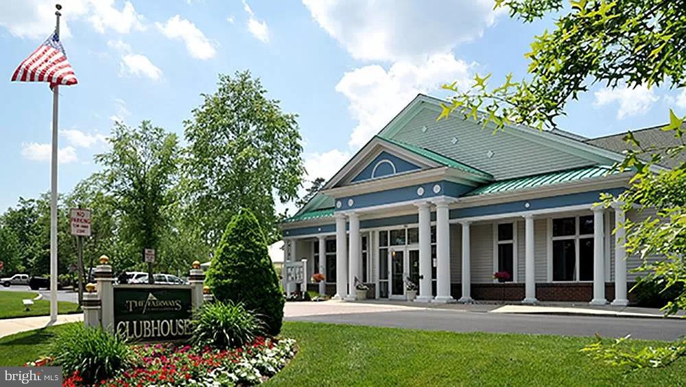 109 Loch Lomond COURT