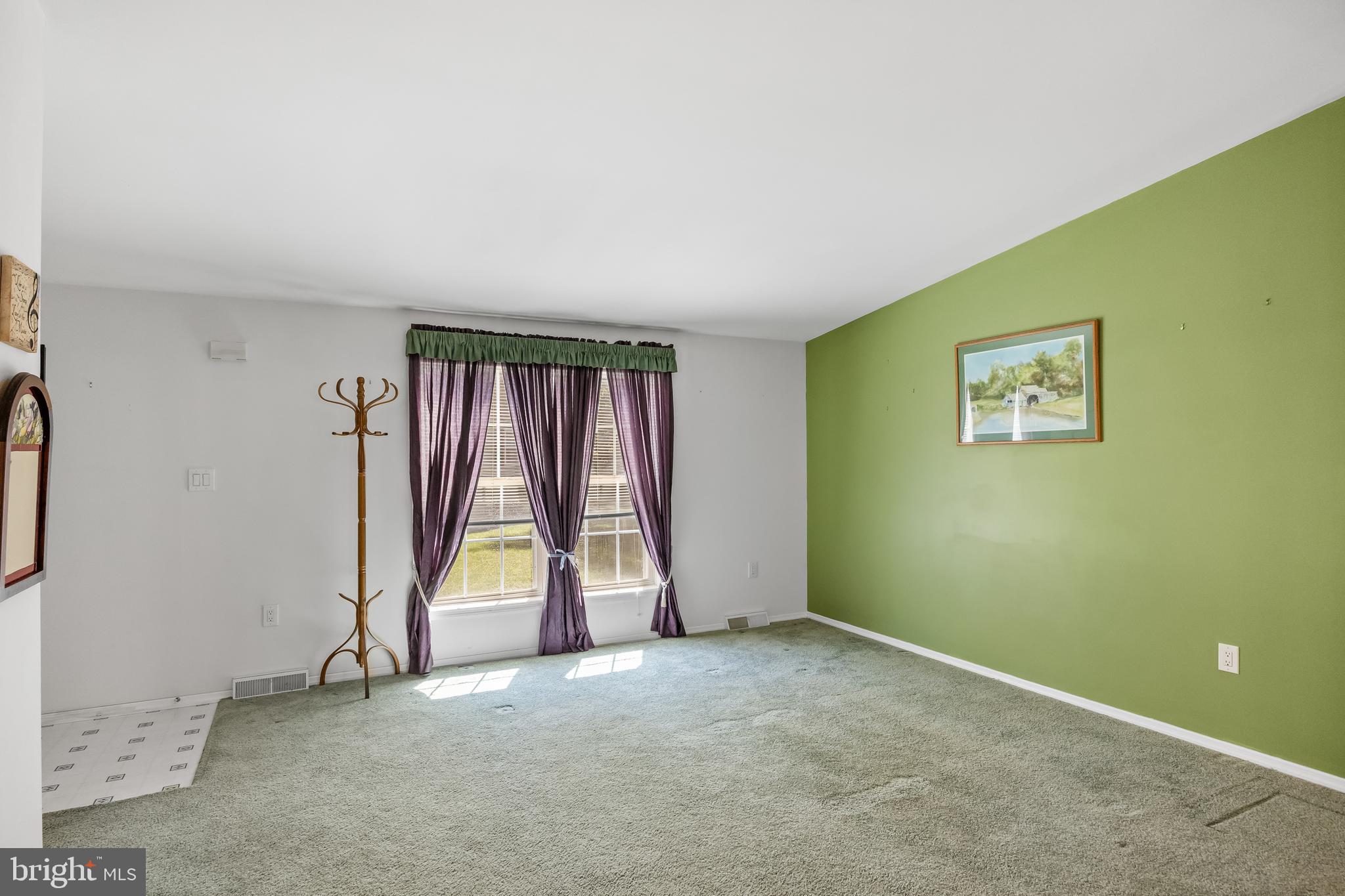 109 Loch Lomond COURT