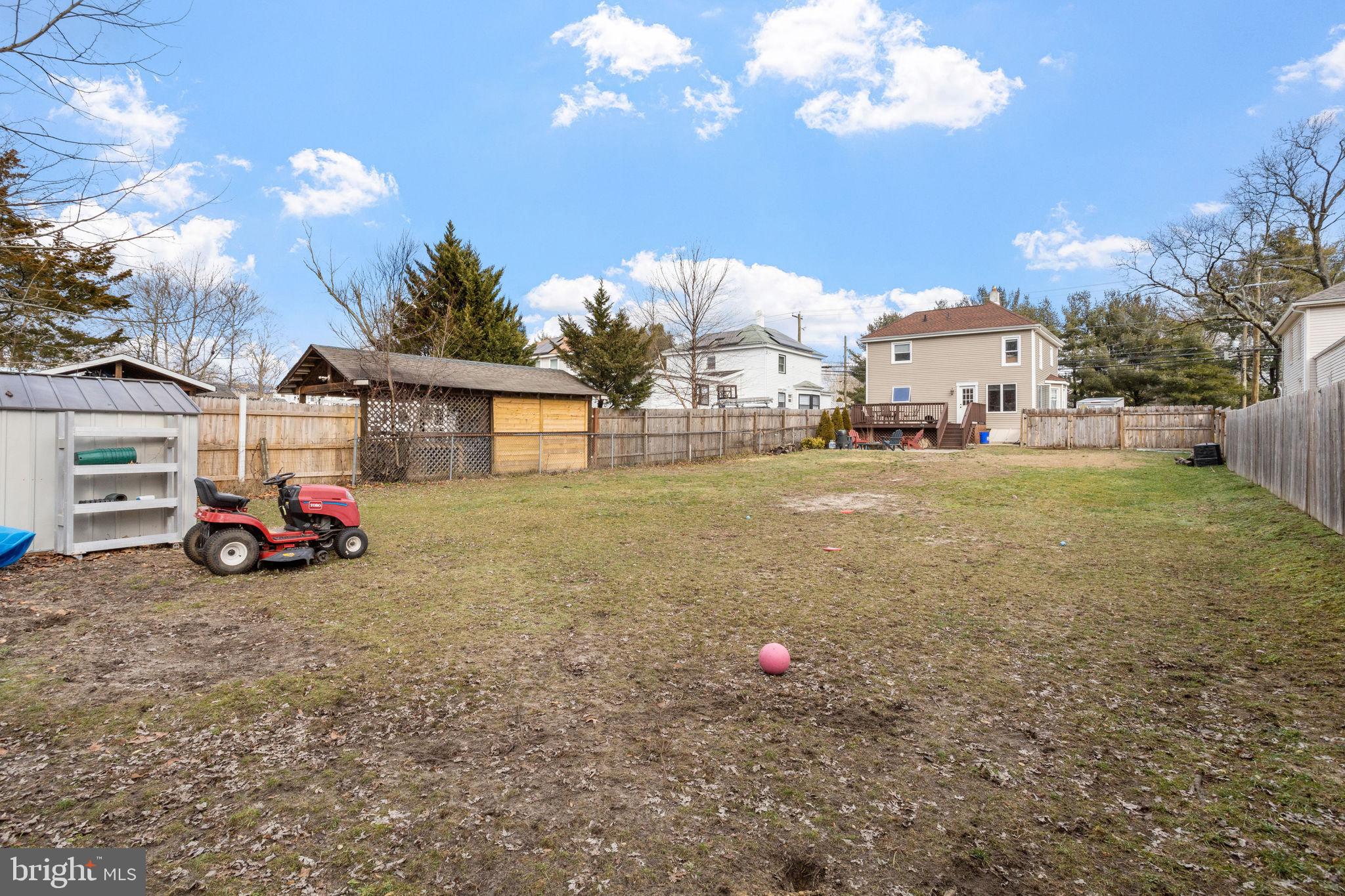 442 S EGG HARBOR ROAD