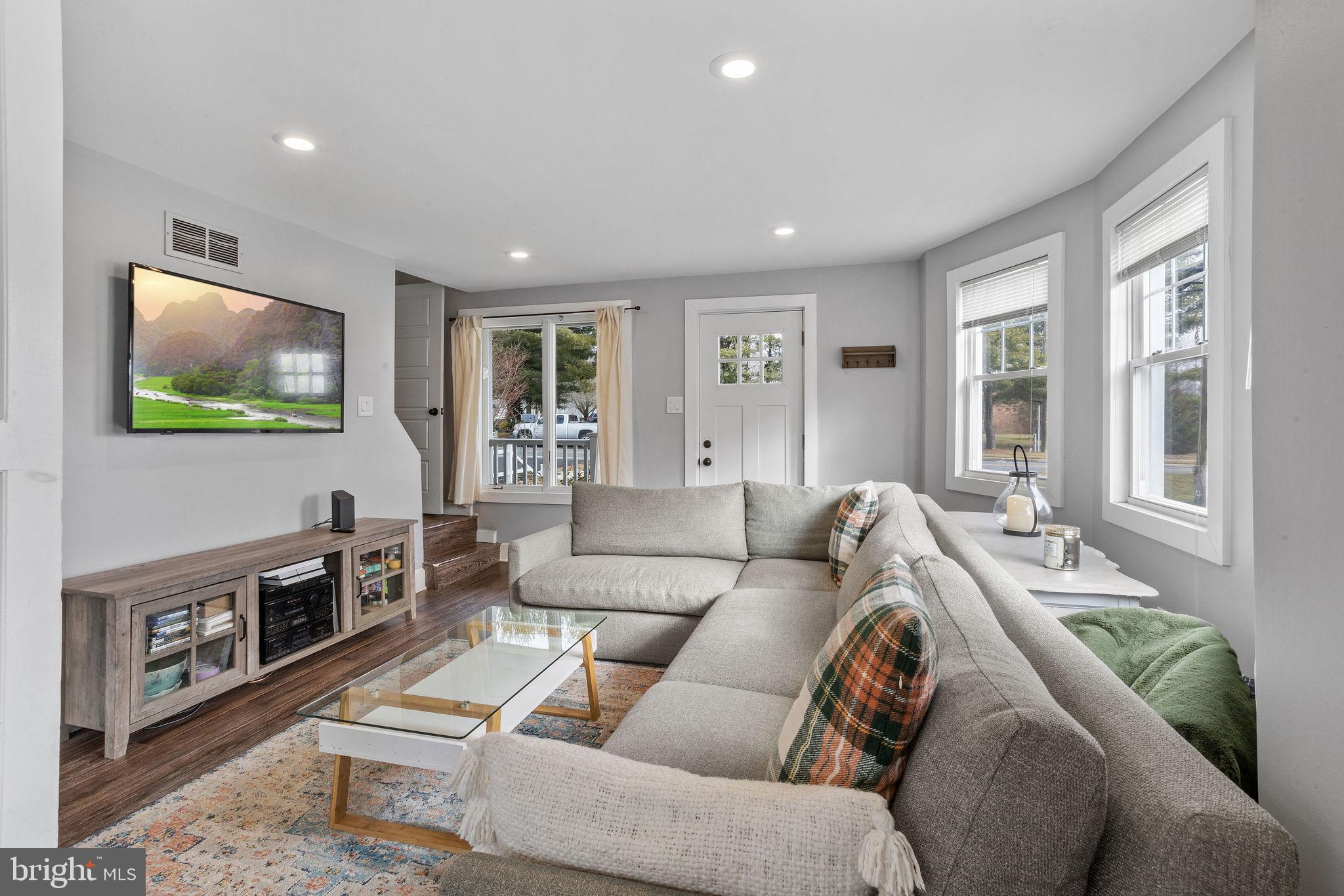 442 S EGG HARBOR ROAD