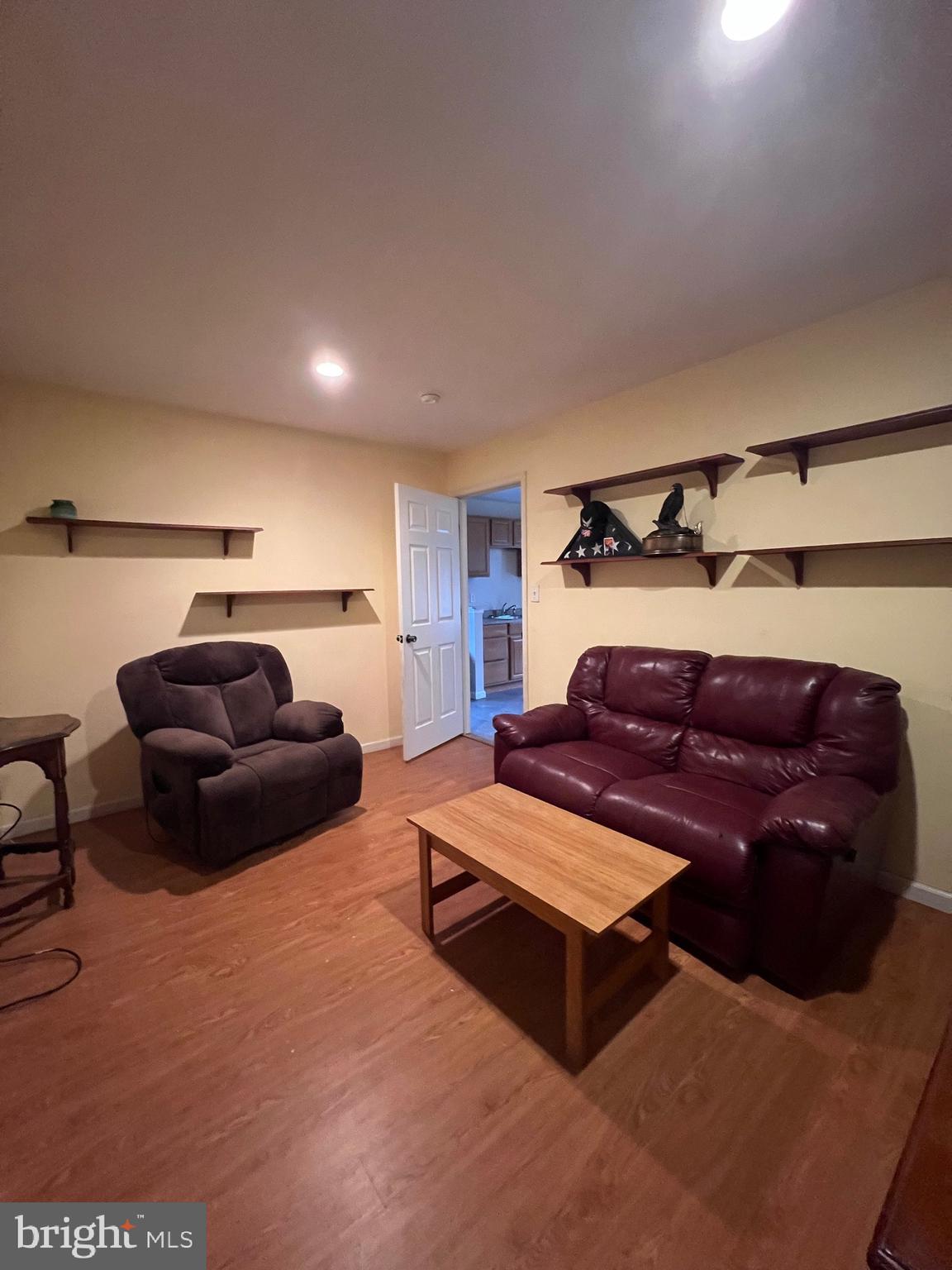 1324 W North St