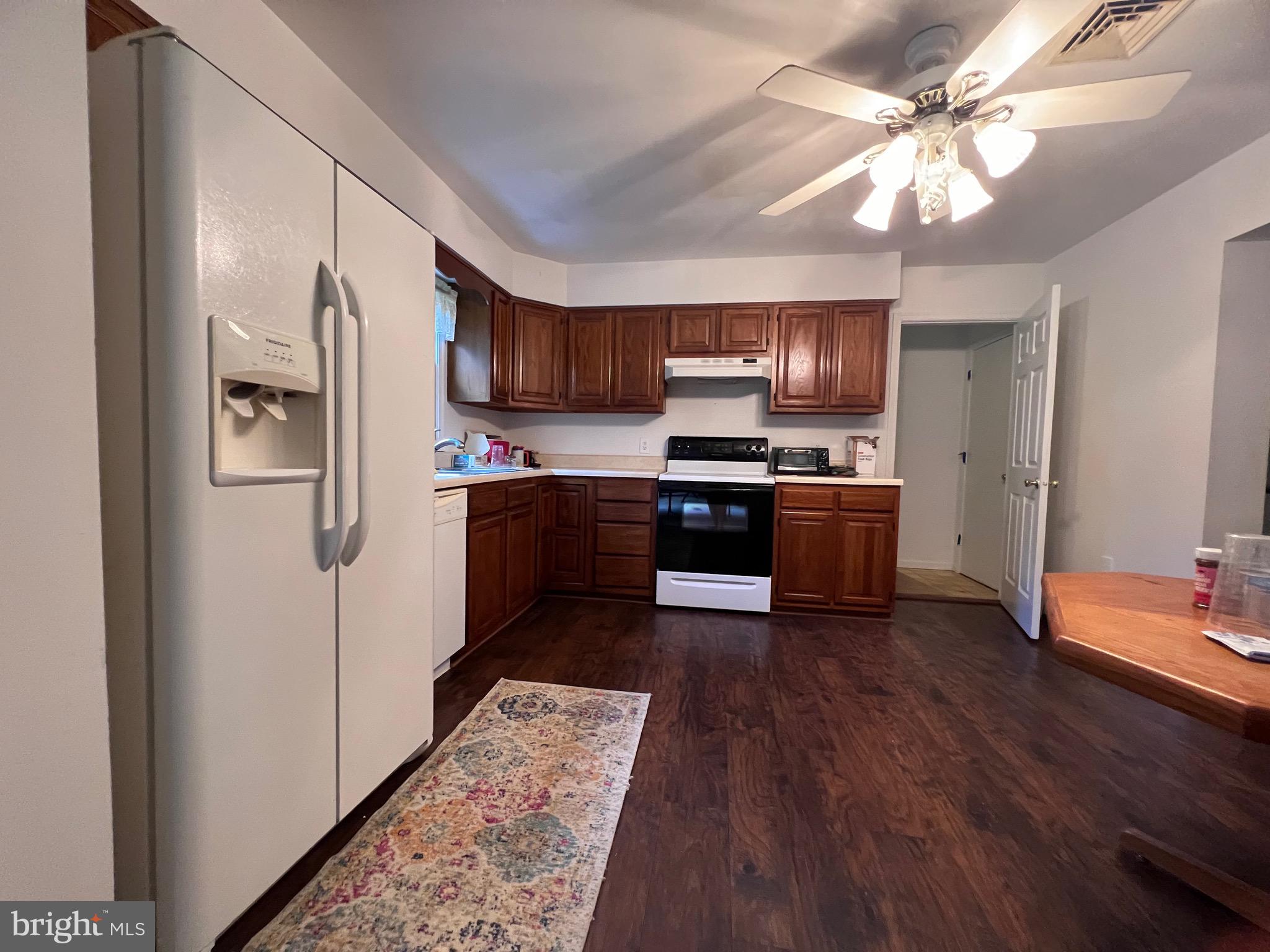 809 Somerstown Ln