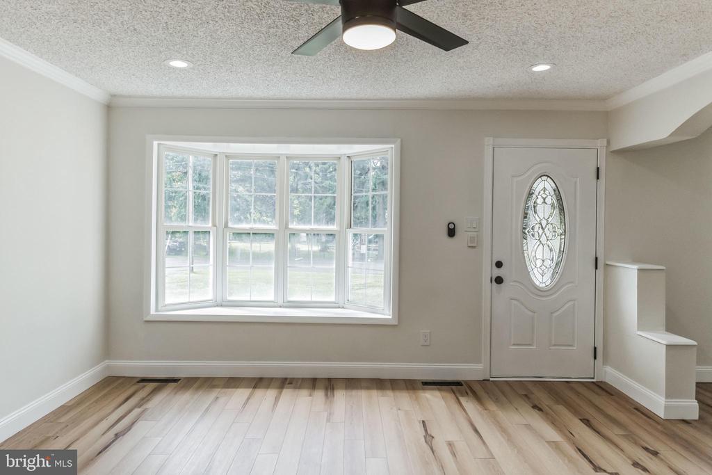 32 S RIVER DRIVE