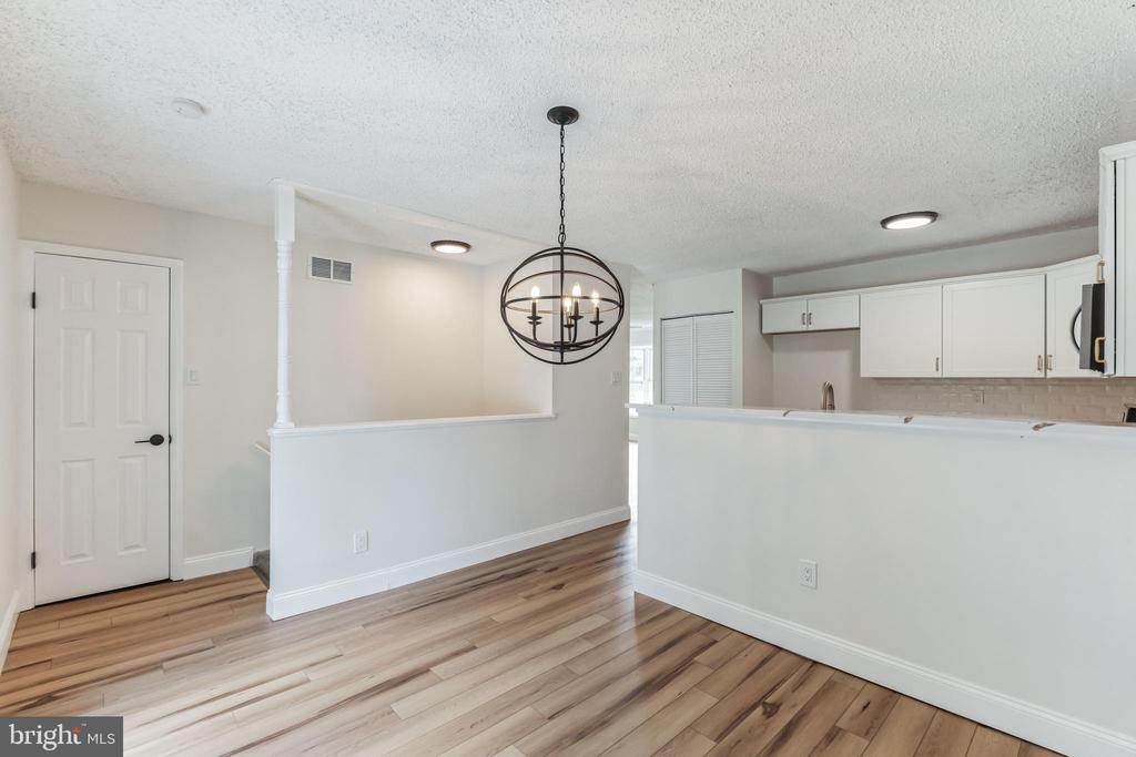 32 S RIVER DRIVE