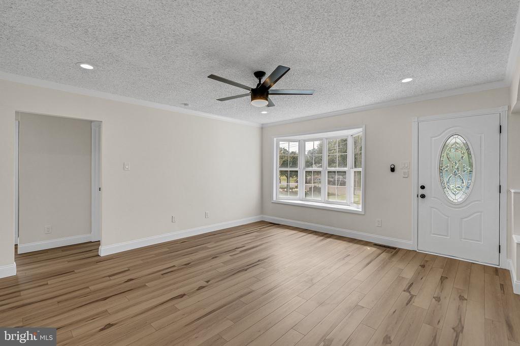 32 S RIVER DRIVE