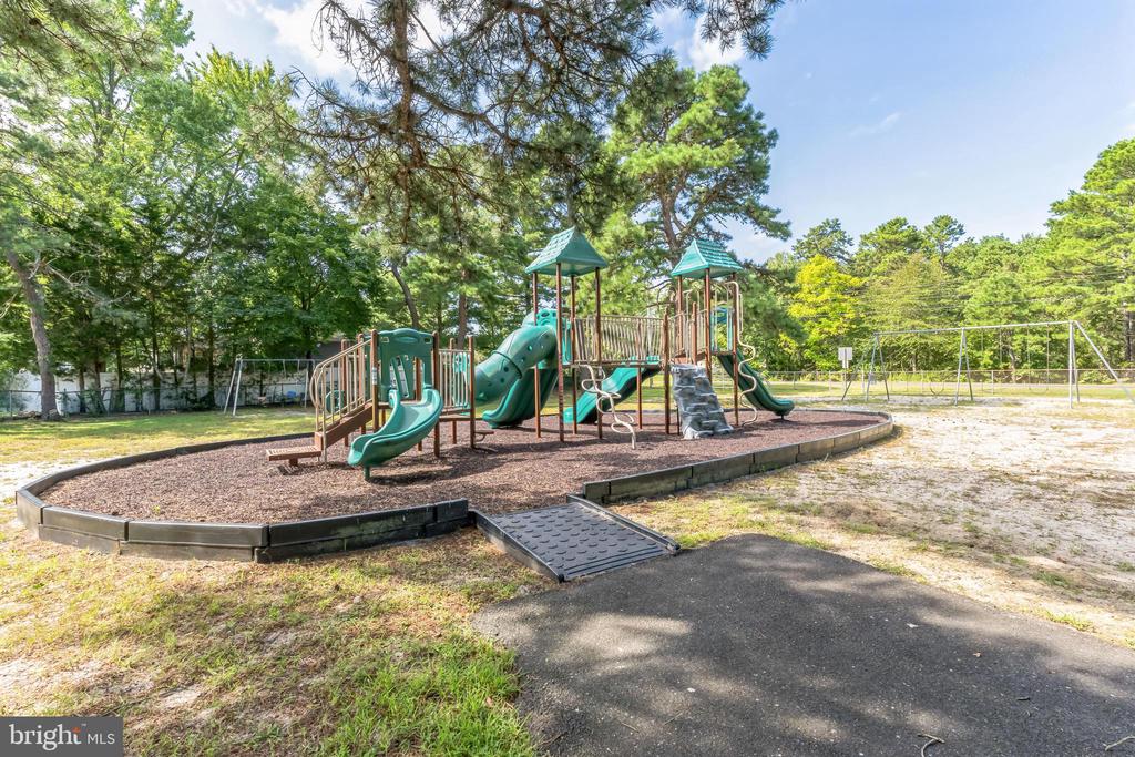 32 S RIVER DRIVE