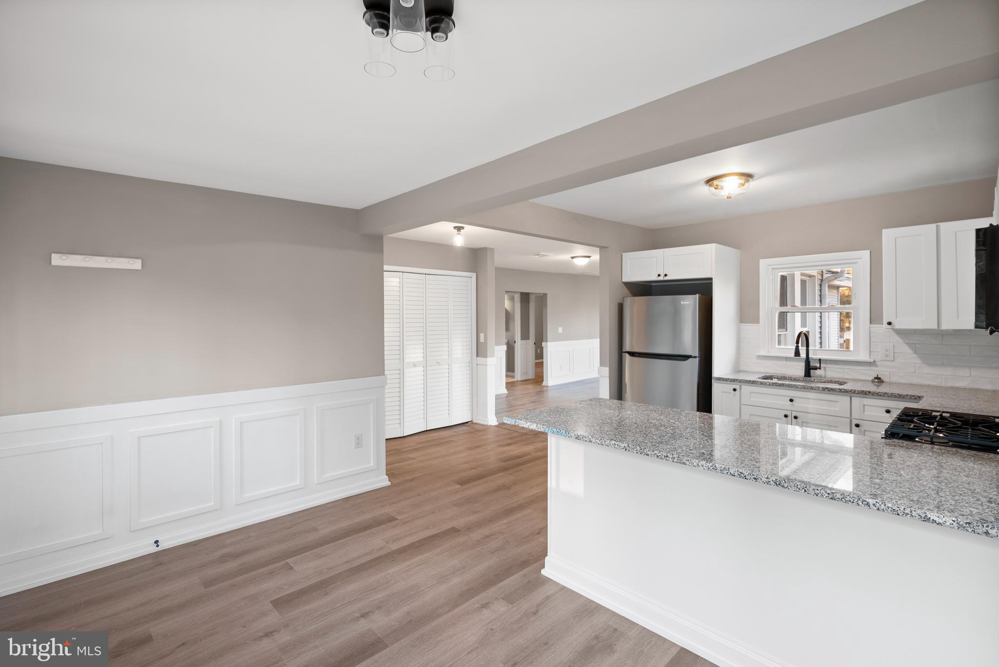 4707 White Horse