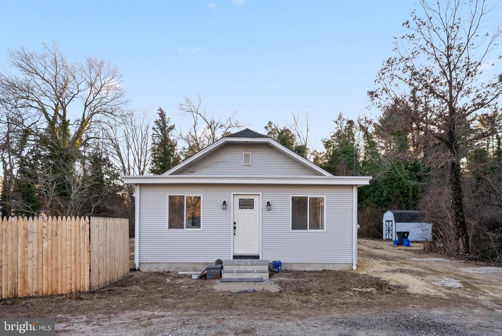 4707 White Horse