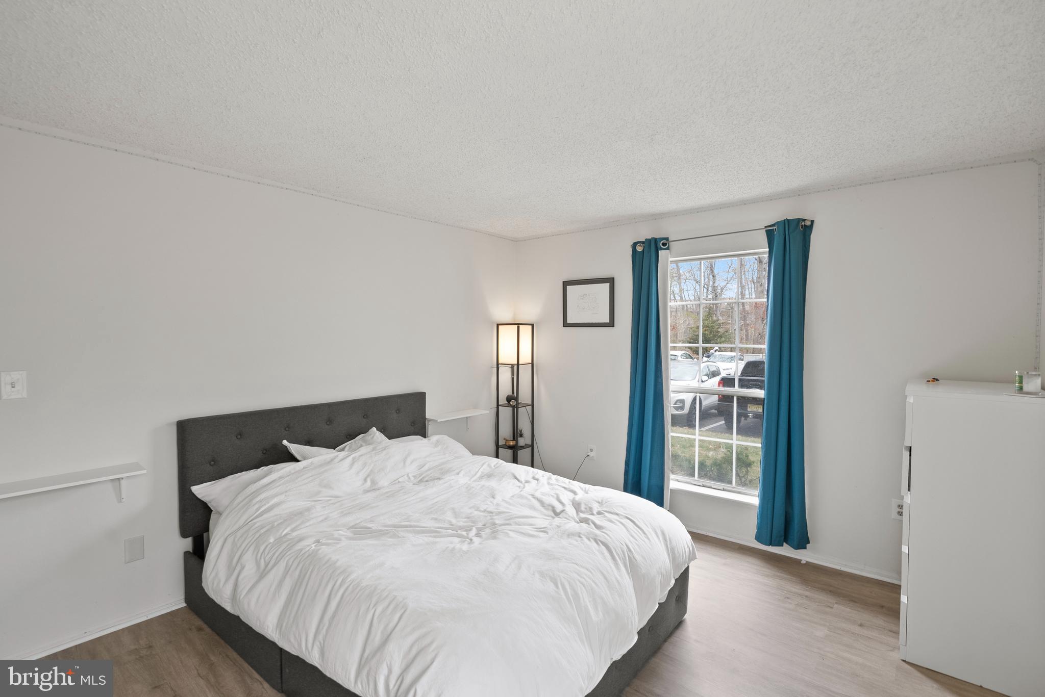 19 Iroquois Dr