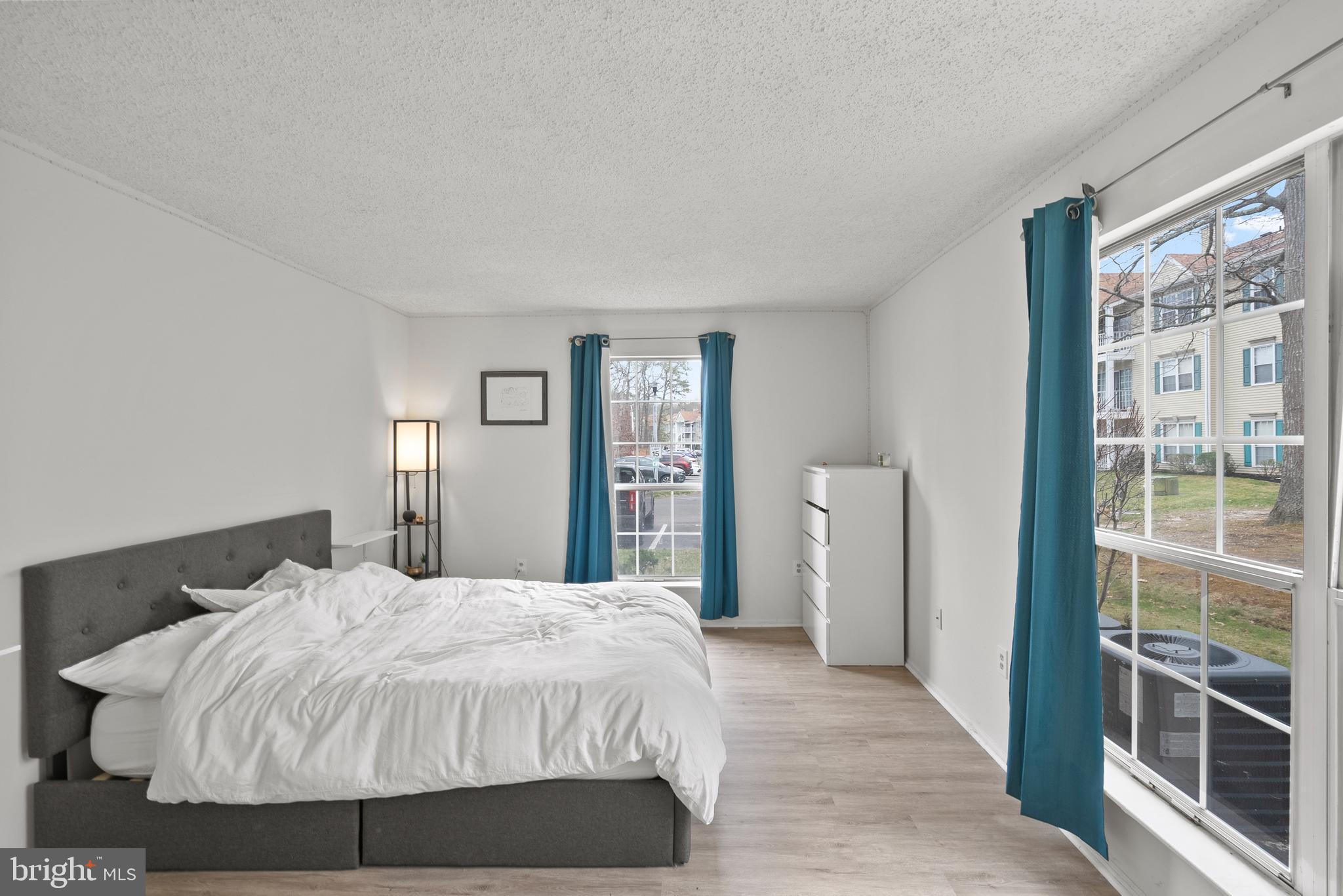 19 Iroquois Dr