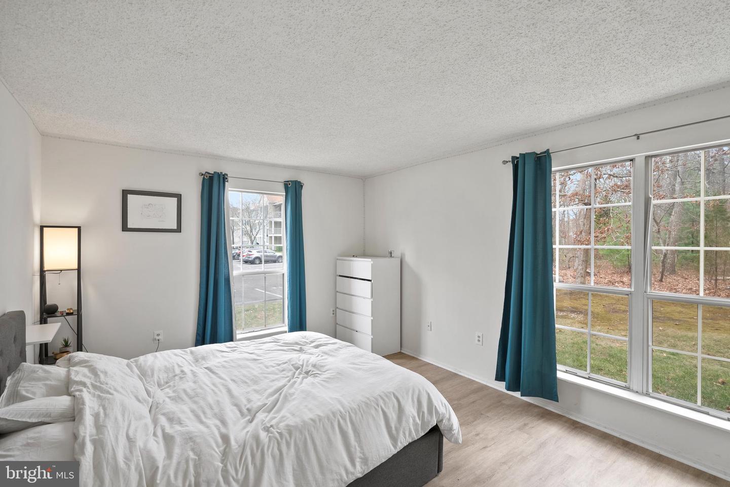 19 Iroquois Dr