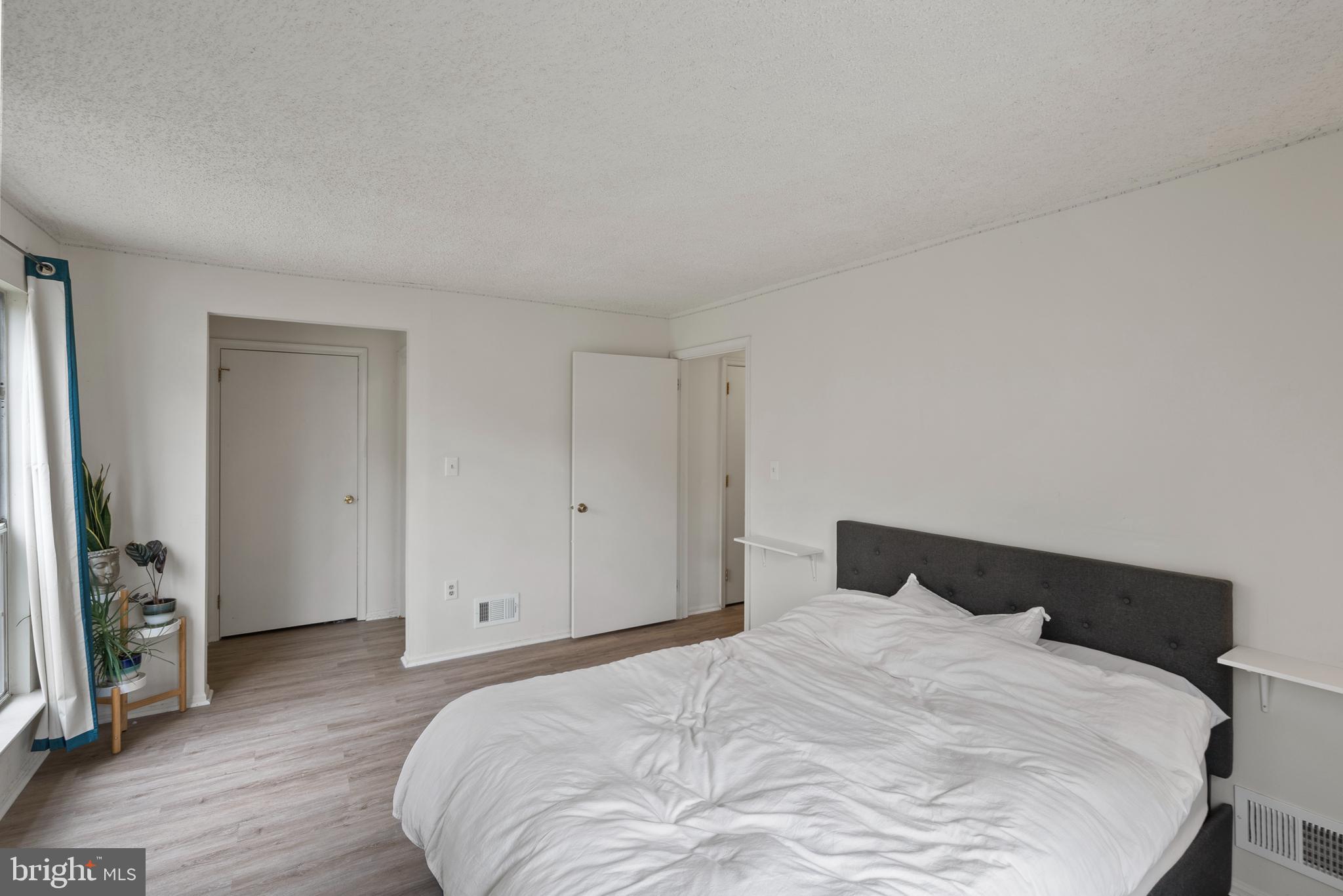 19 Iroquois Dr