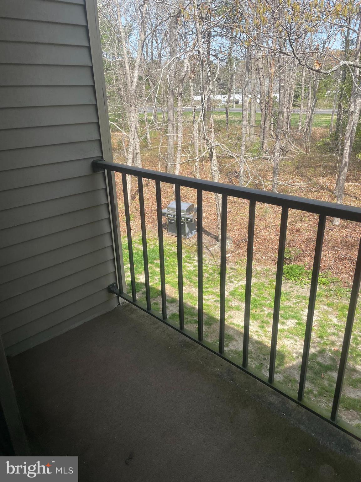 99 SUSSEX PL