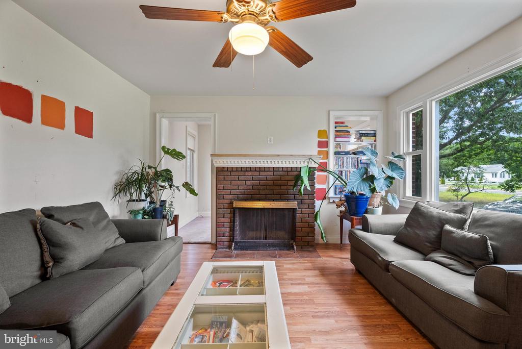 251 Wheat Rd