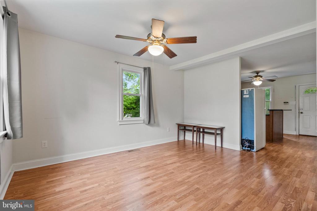 251 Wheat Rd