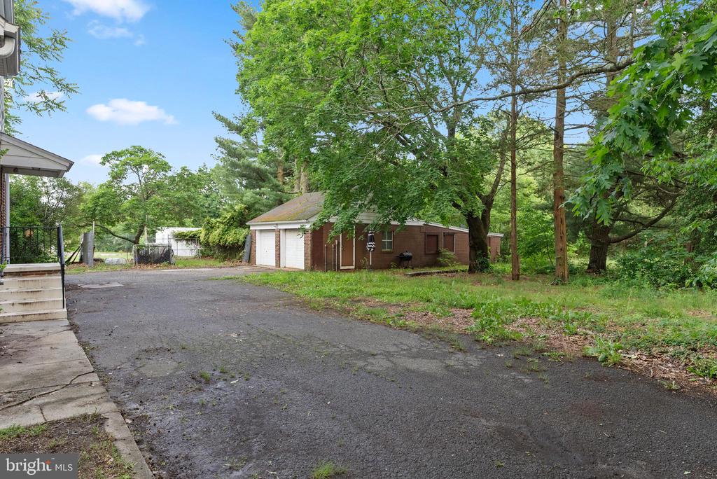 251 Wheat Rd