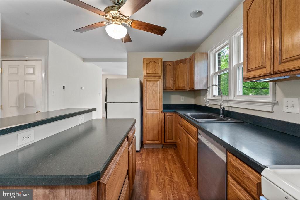251 Wheat Rd