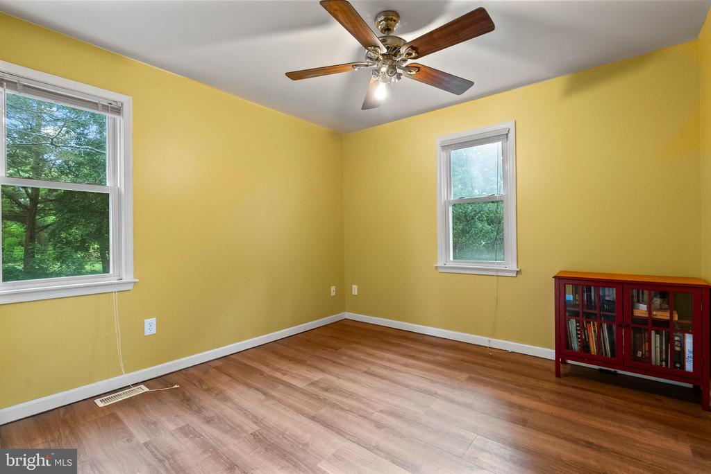 251 Wheat Rd