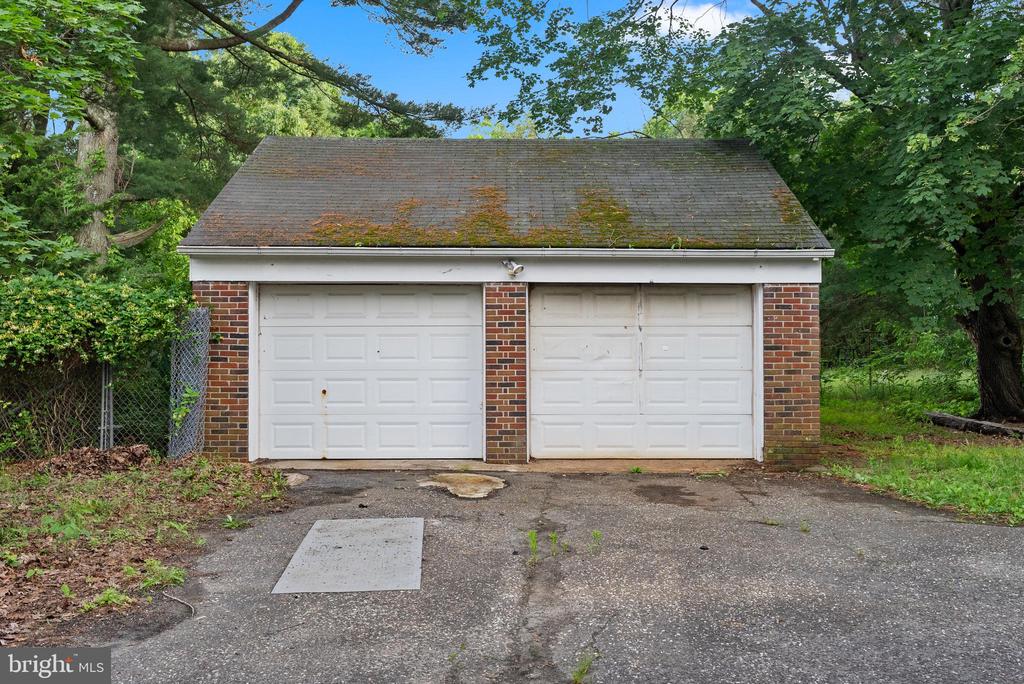 251 Wheat Rd