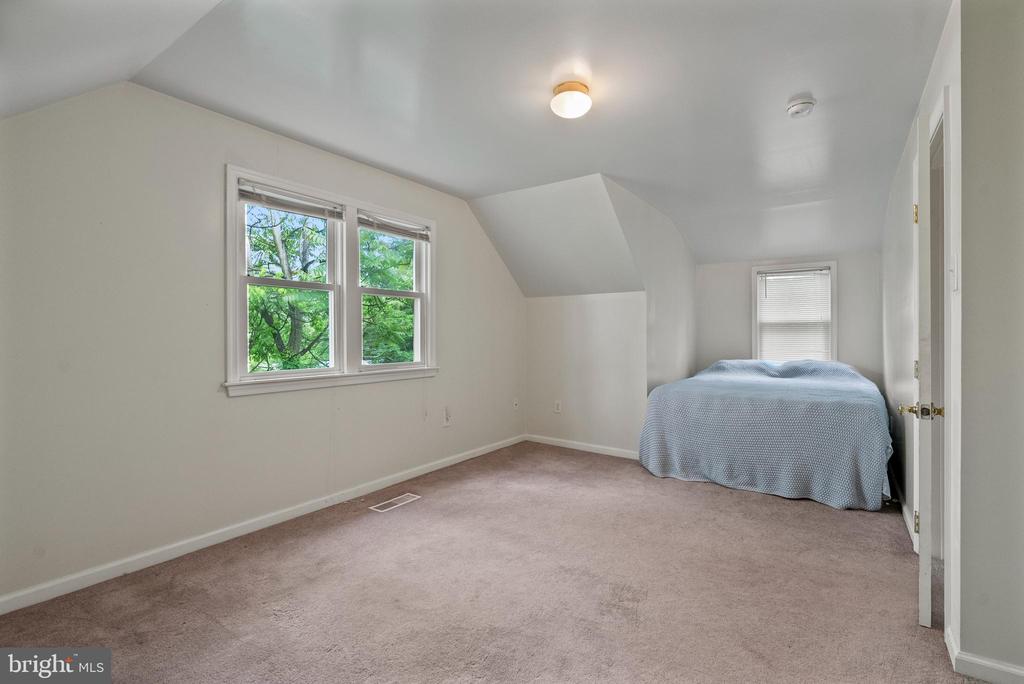 251 Wheat Rd