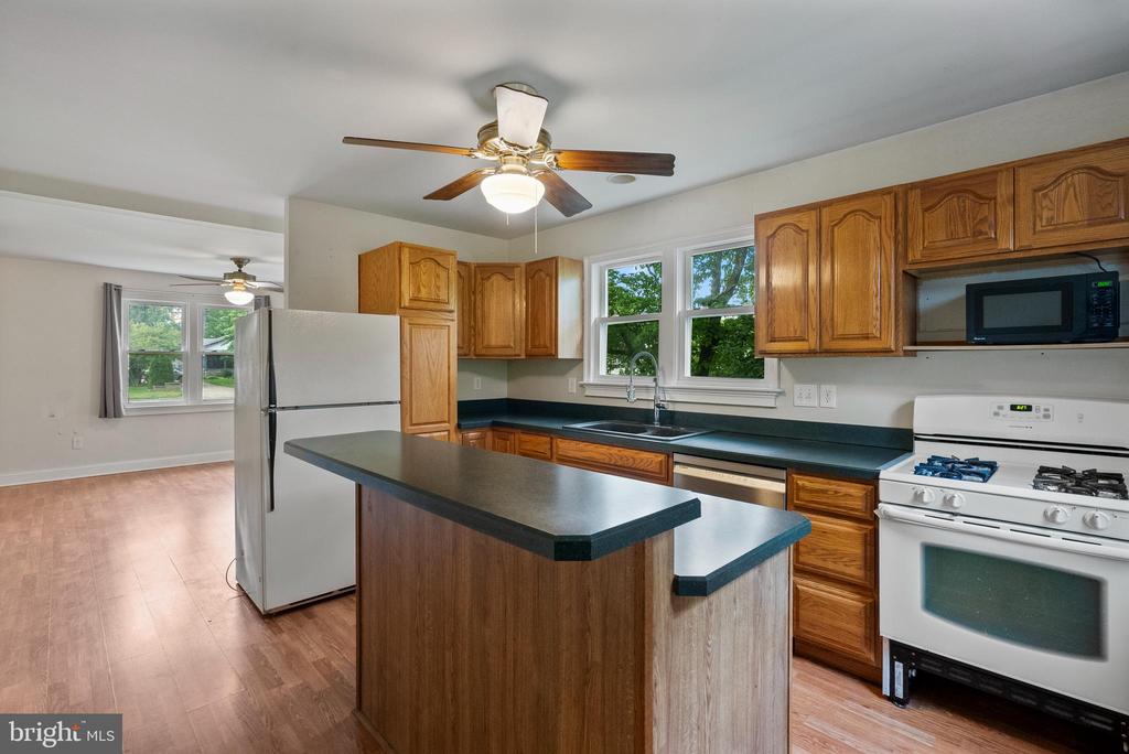 251 Wheat Rd