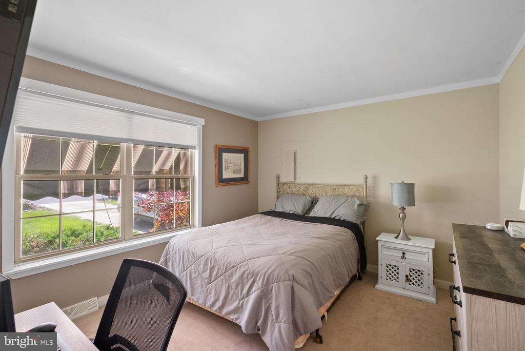 427 Tulip Ave
