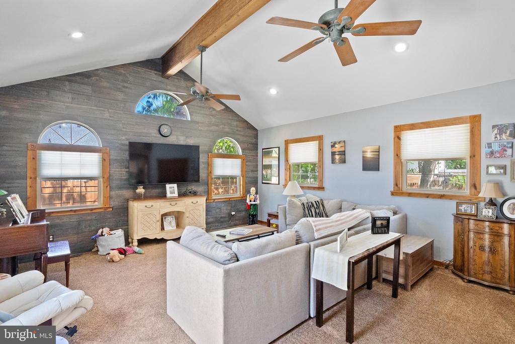 427 Tulip Ave