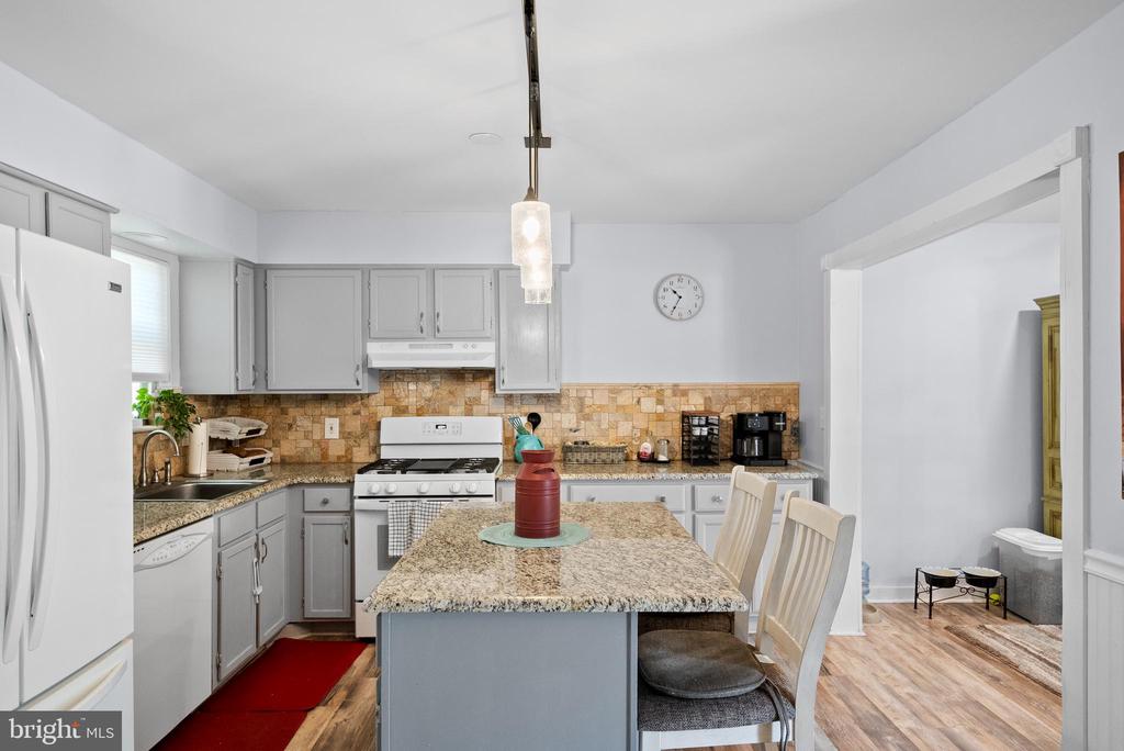 427 Tulip Ave