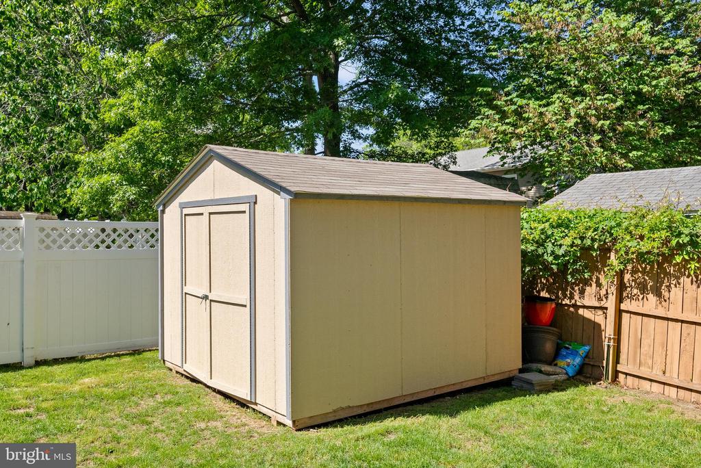 427 Tulip Ave