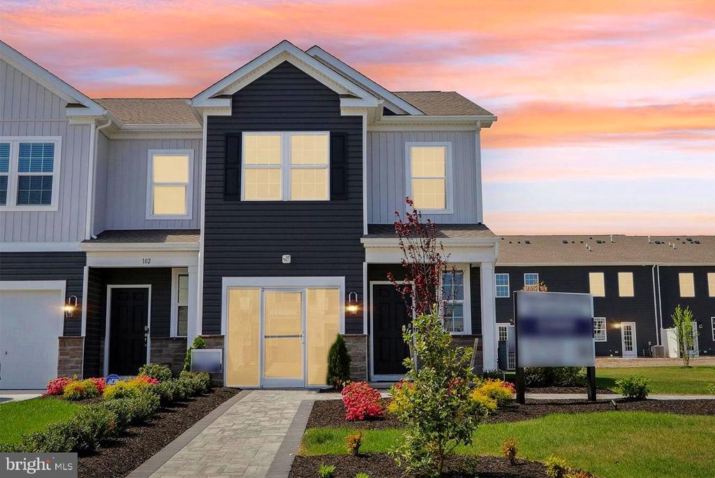 226 HERMOSA DRIVE