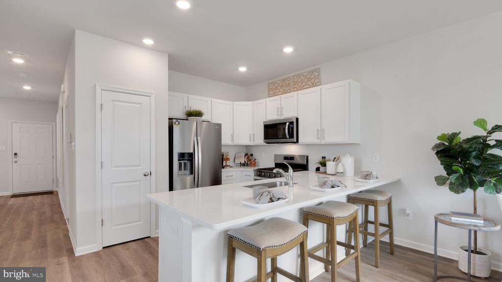 226 HERMOSA DRIVE