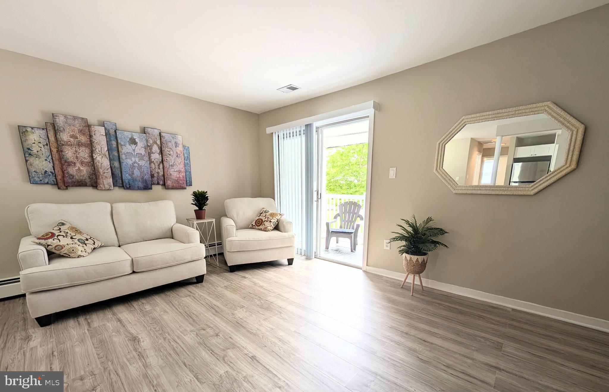 532 SUNRISE AVENUE, HARBOUR VIEW D