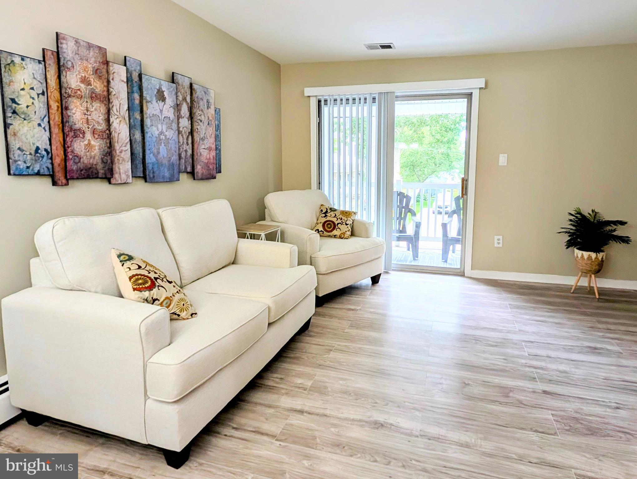 532 SUNRISE AVENUE, HARBOUR VIEW D