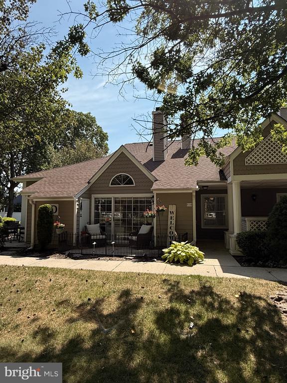 550 CENTRAL AVE Unit: D16