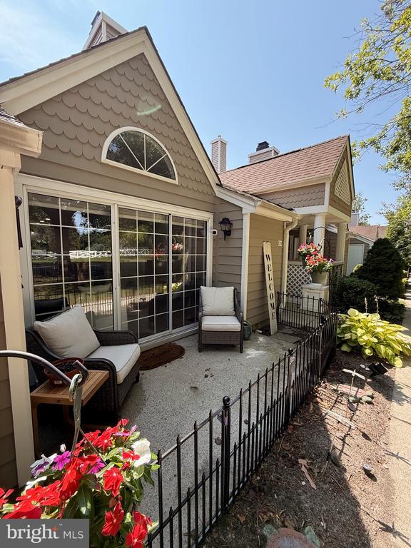 550 CENTRAL AVE Unit: D16