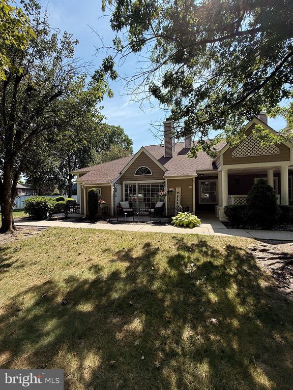 550 CENTRAL AVE Unit: D16