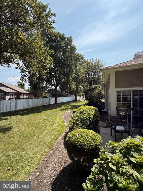 550 CENTRAL AVE Unit: D16