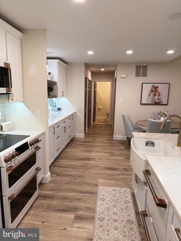 550 CENTRAL AVE Unit: D16