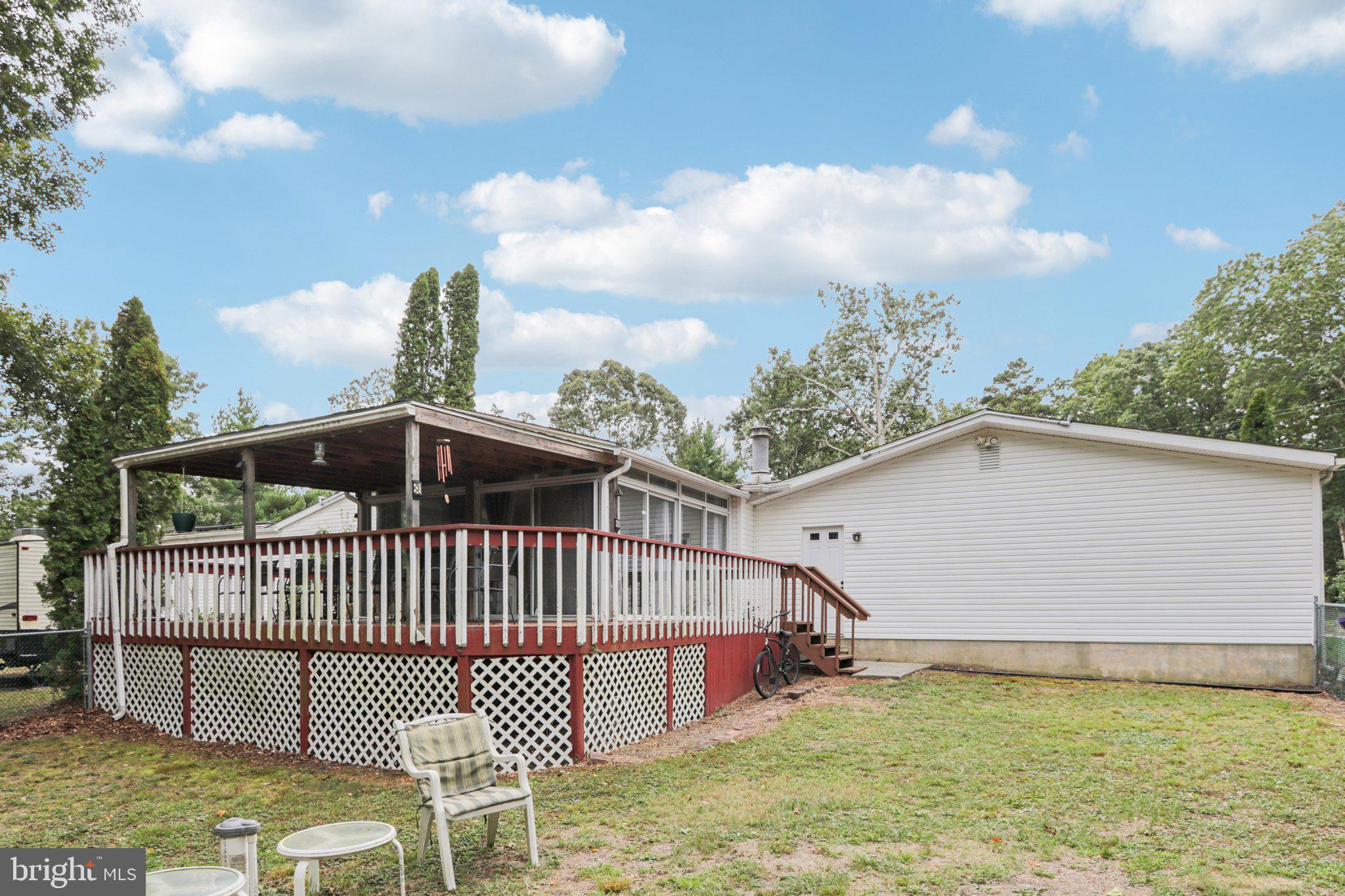399 Upland Ave
