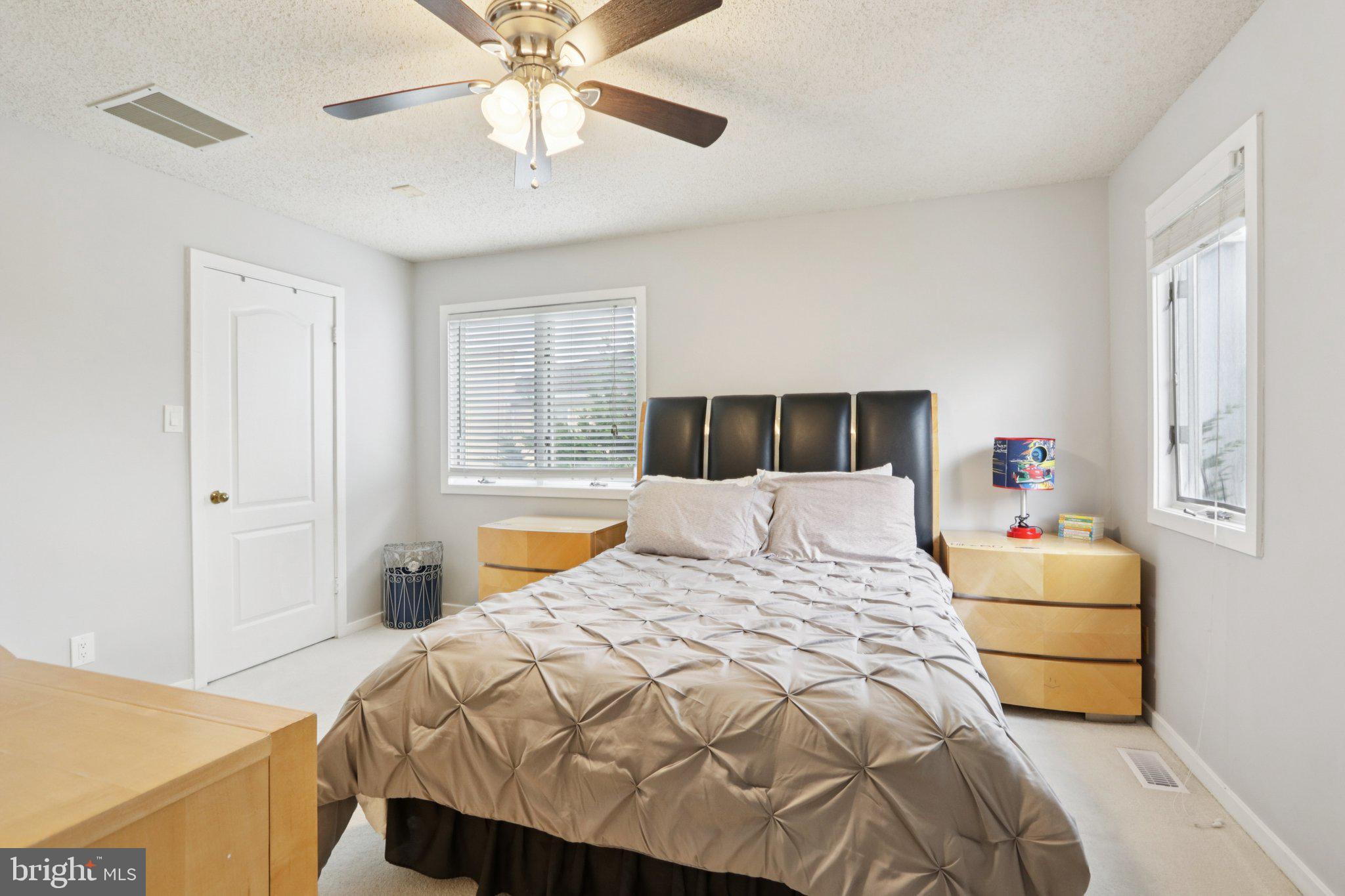 8 SEASIDE COURT