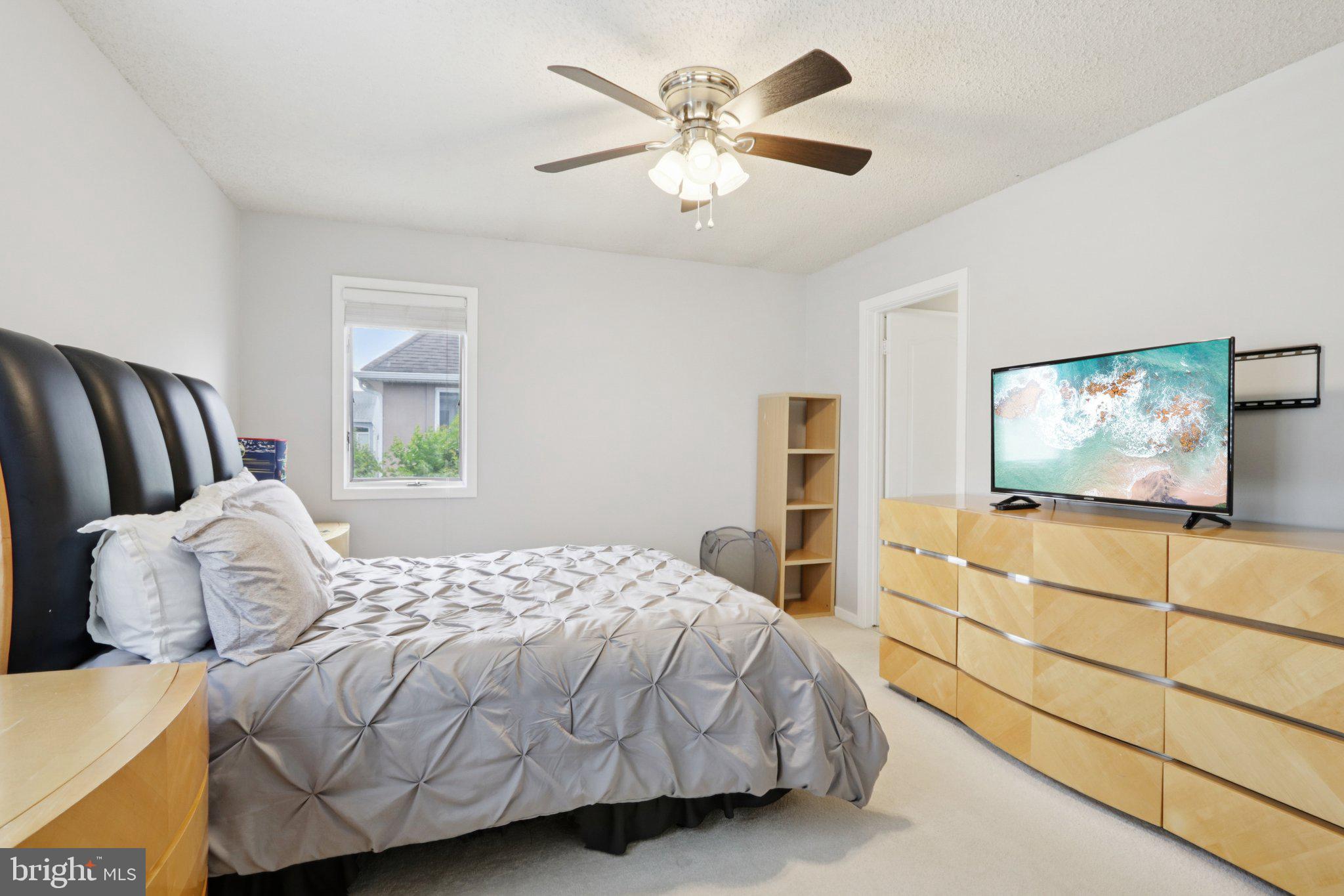 8 SEASIDE COURT
