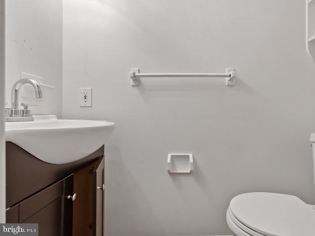 2123 RHODODENDRON COURT