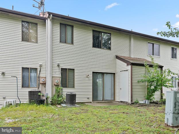 2123 RHODODENDRON COURT