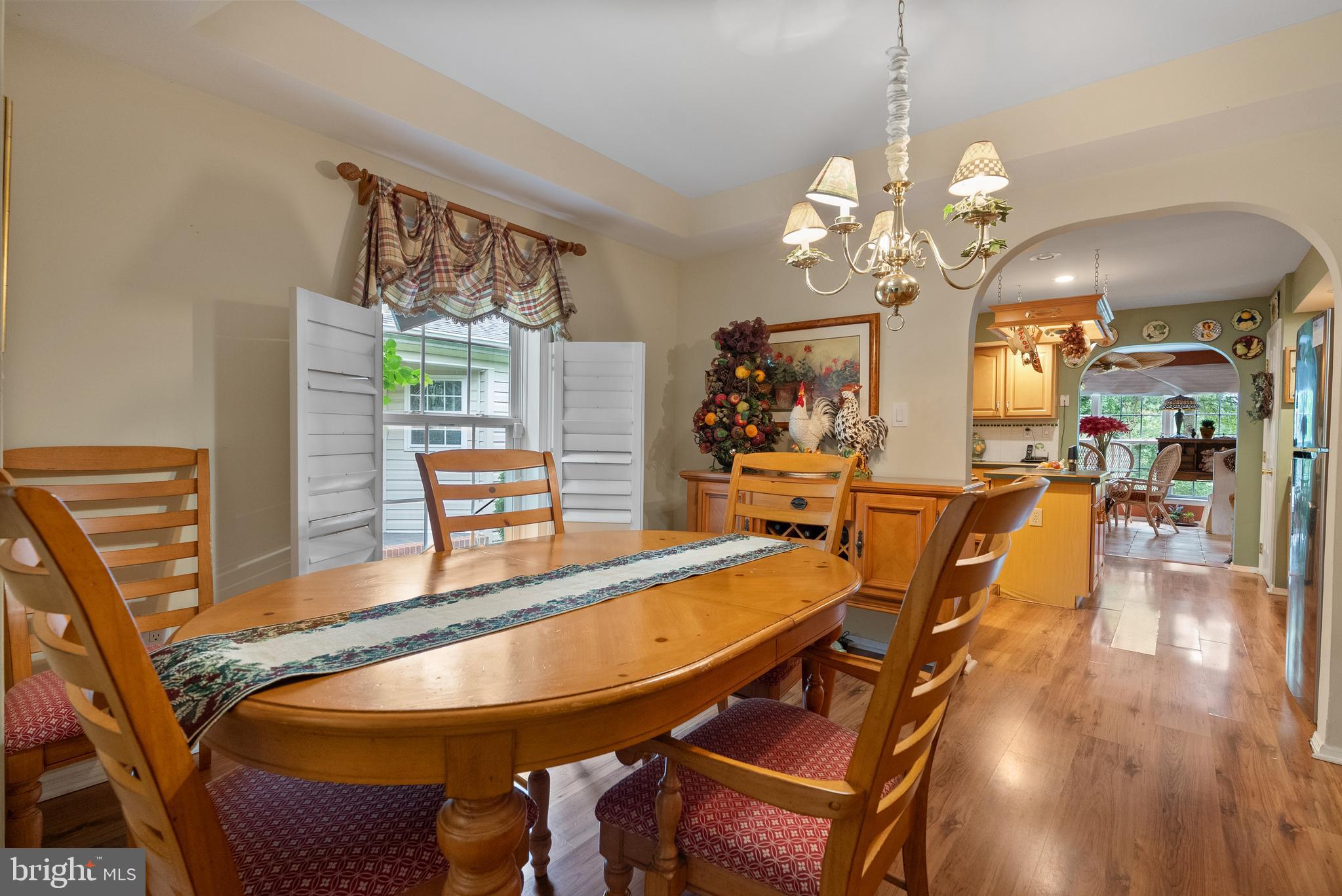 277 GREENBRIAR COURT