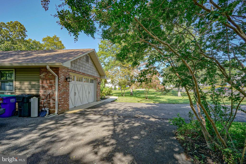 750 MOSS MILL ROAD
